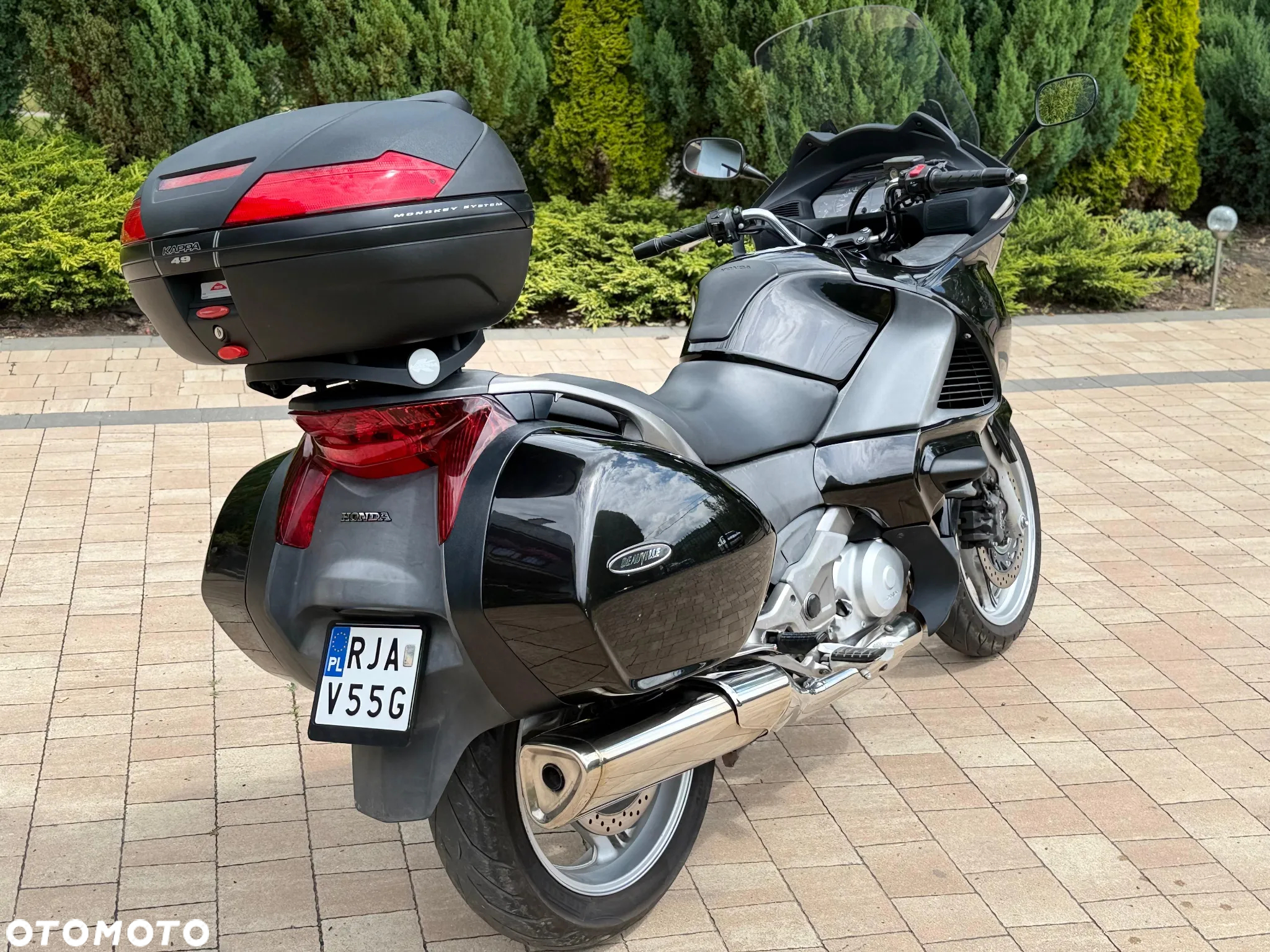 Honda NT - 8