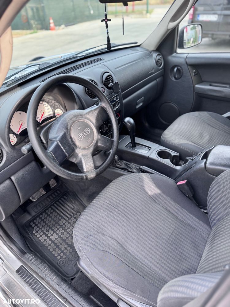 Jeep Cherokee 2.8 CRD Extreme Sport - 12