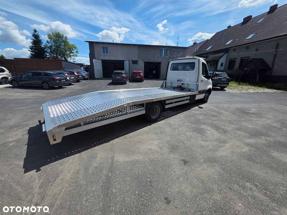 Mercedes-Benz Sprinter - 9