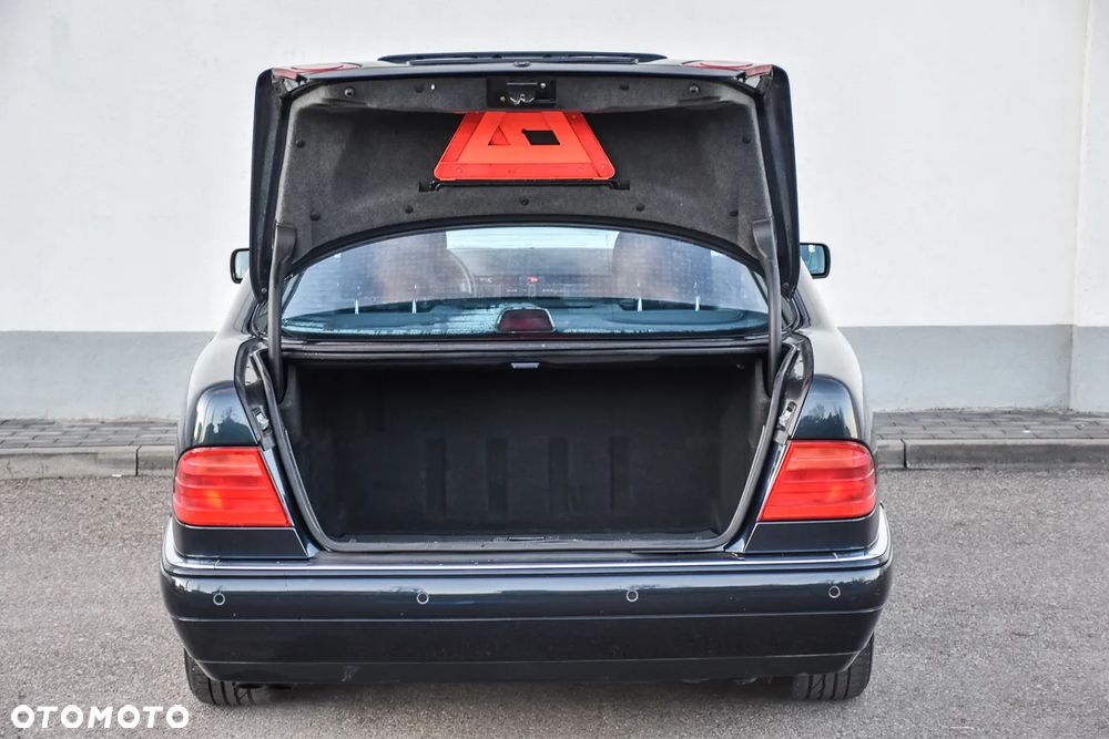 Mercedes-Benz Klasa E 430 Avantgarde - 37