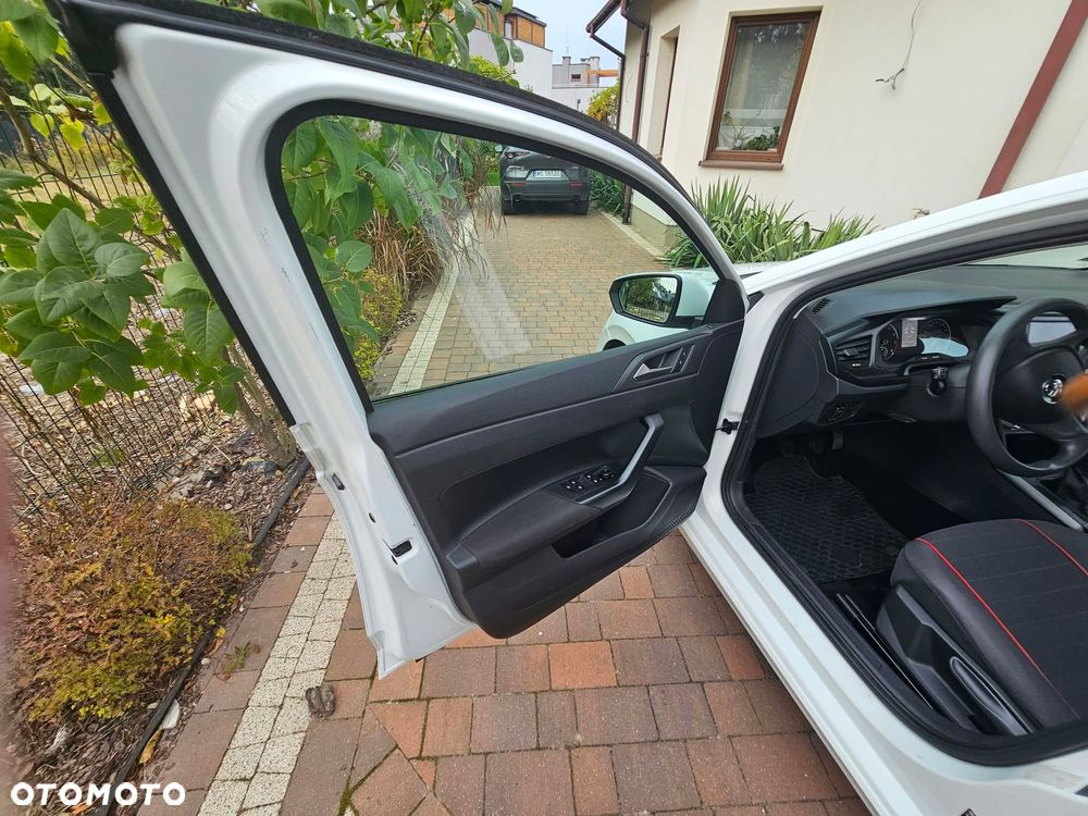 Volkswagen Polo - 9