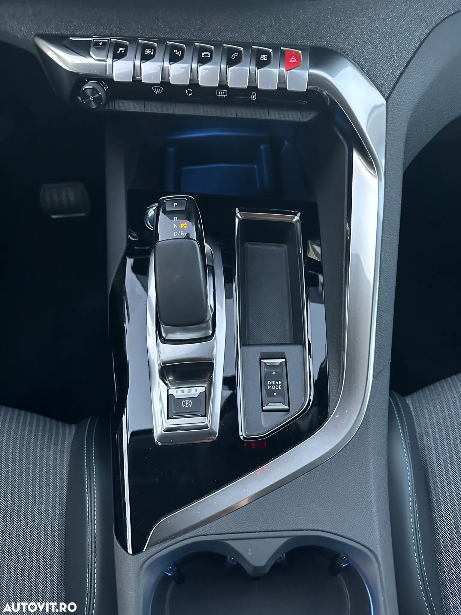 Peugeot 3008 Plug-In Hybrid 225 e-EAT8 Allure Pack - 16