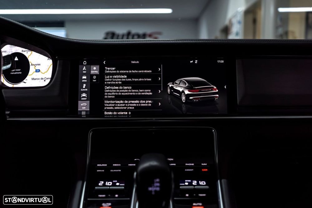 Porsche Panamera 4 S - 39