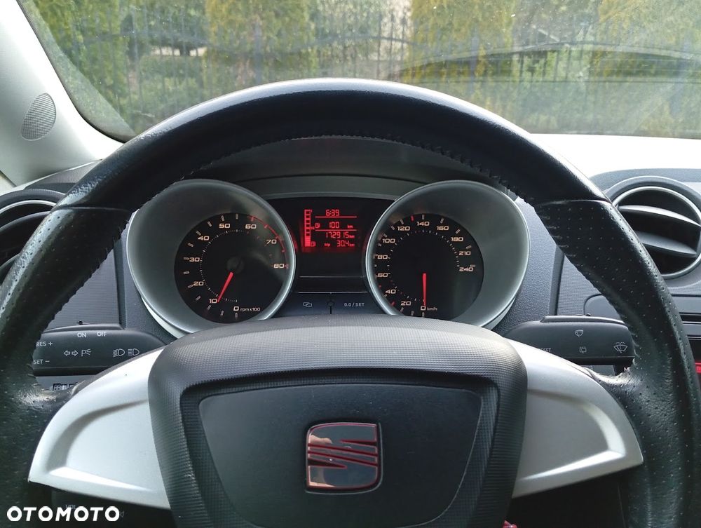 Seat Ibiza 1.4 16V Sport - 25