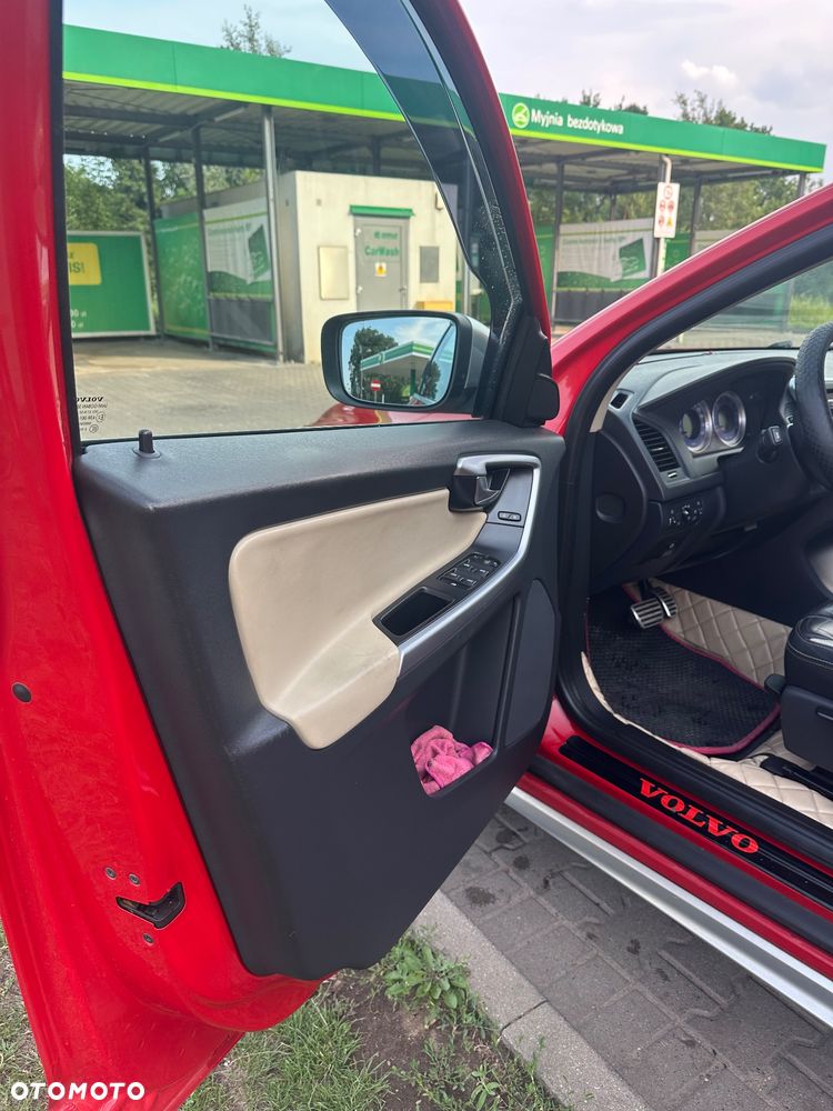 Volvo XC 60 - 22