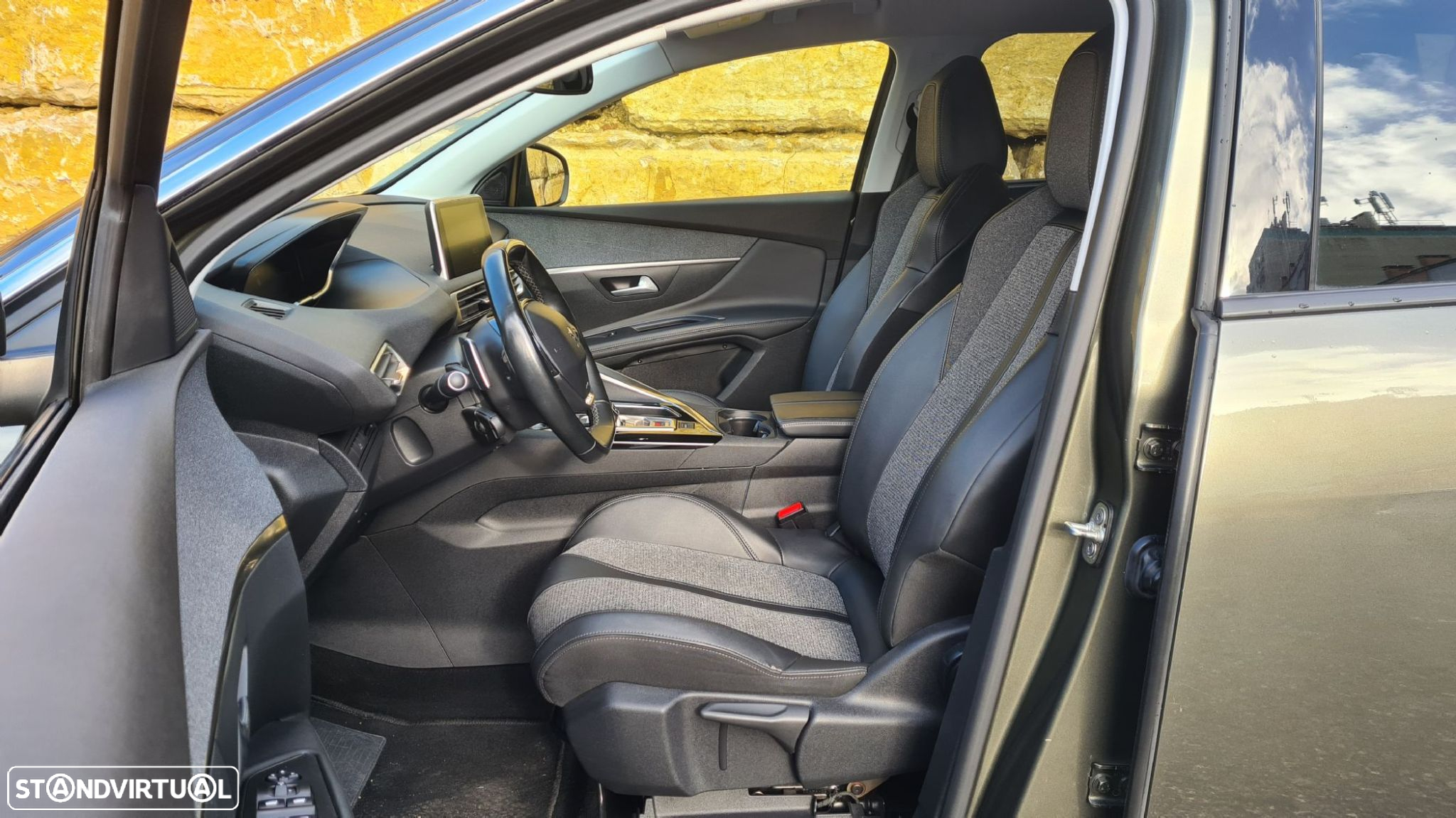 Peugeot 5008 1.5 BlueHDi Allure EAT8 - 34