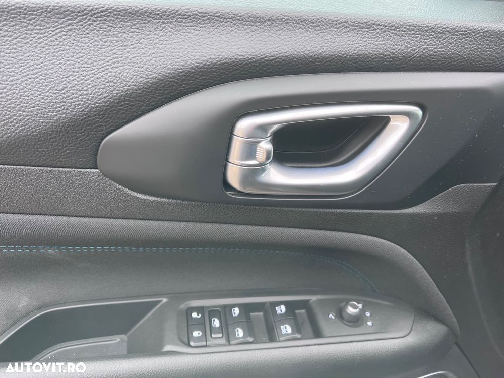 Jeep Compass - 8