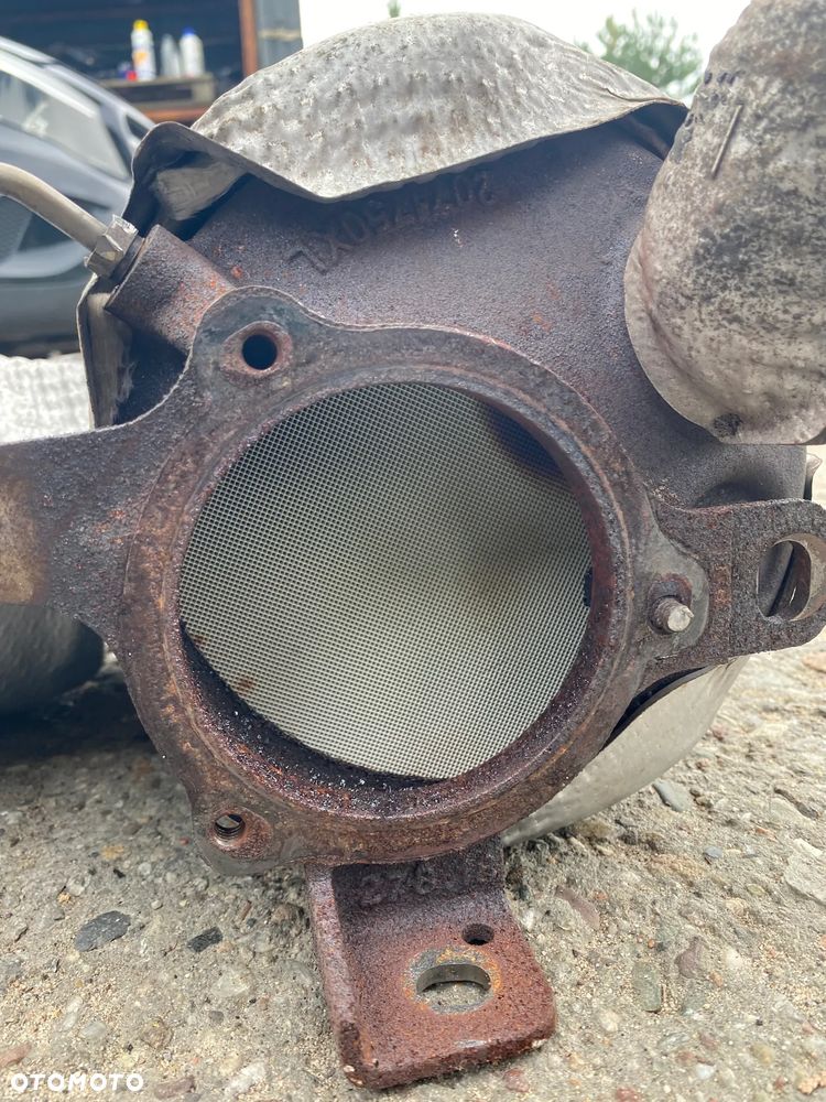 mercedes cla 118 247 177 katalizator 208A05759R - 3