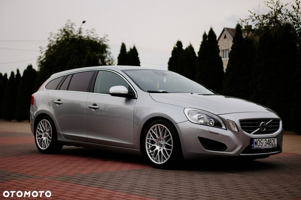 Volvo V60 D4 Geartronic RDesign - 8