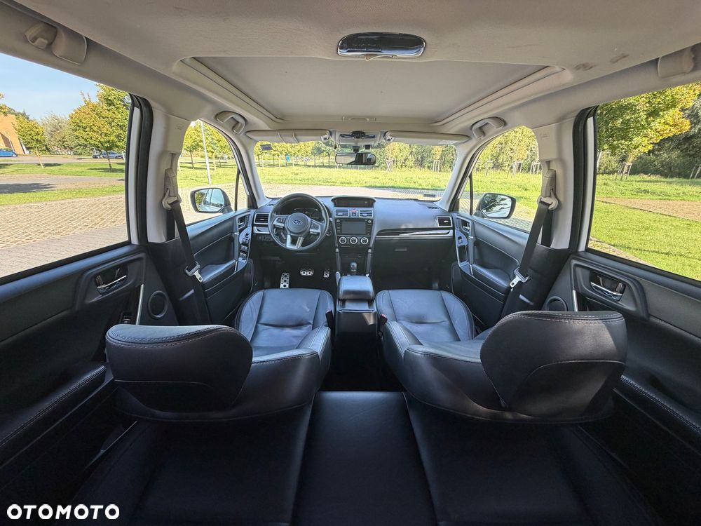 Subaru Forester 2.0 XT Platinum Lineartronic - 10