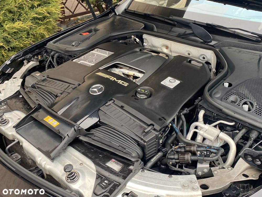 Mercedes-Benz Klasa E - 16