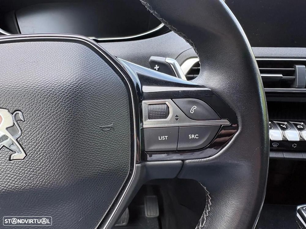 Peugeot 3008 1.2 PureTech Allure EAT8 - 38