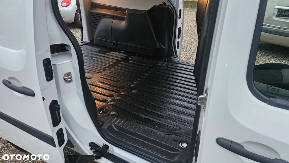 Renault KANGOO MAXI - 16