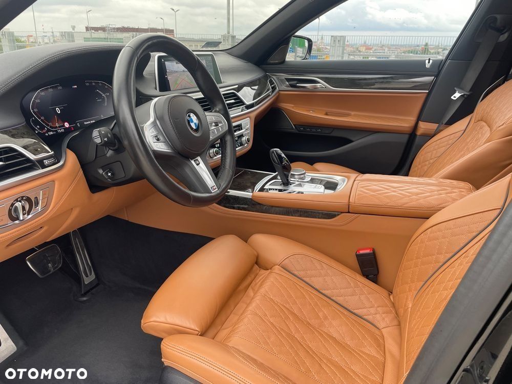 BMW Seria 7 750Li xDrive sport - 16
