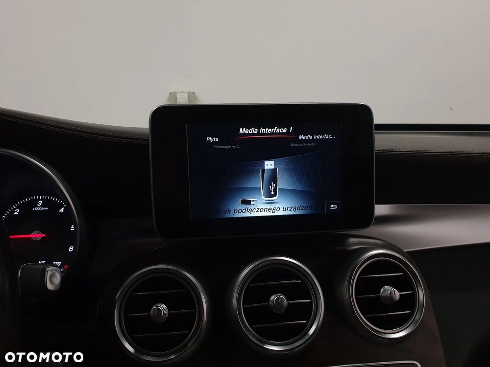 Mercedes-Benz GLC 220 d 4Matic 9G-TRONIC AMG Line - 16