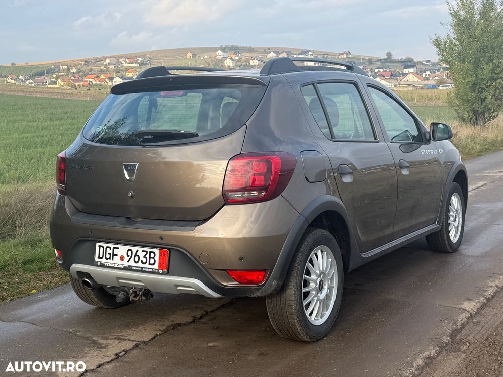 Dacia Sandero Stepway TCe 90 (S&S) Celebration - 4