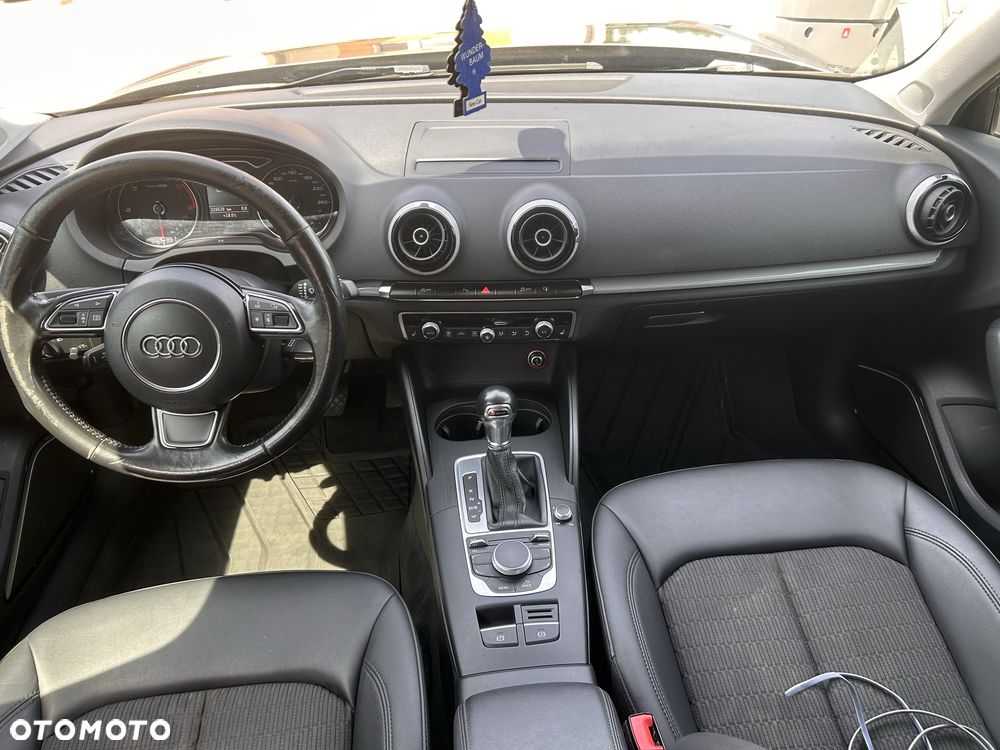 Audi A3 Sportback - 6