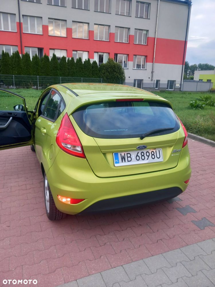 Ford Fiesta 1.25 Trend - 2