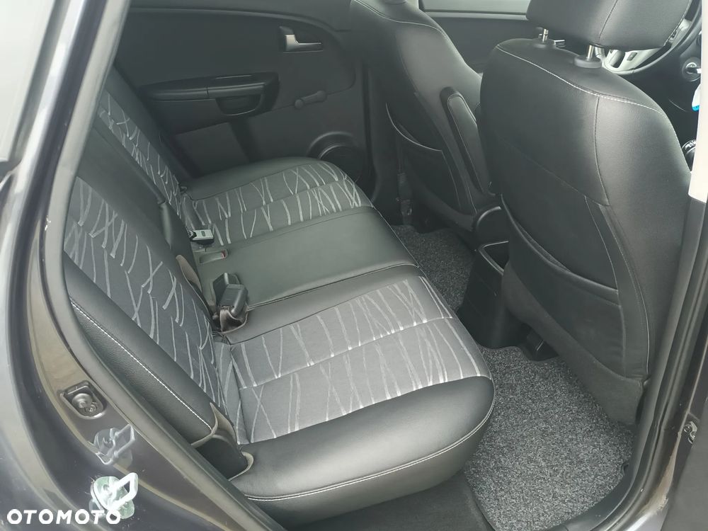 Kia Venga 1.4 CVVT Attract - 22