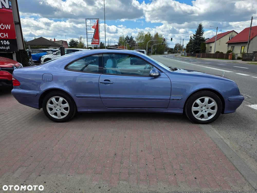 Mercedes-Benz CLK - 9