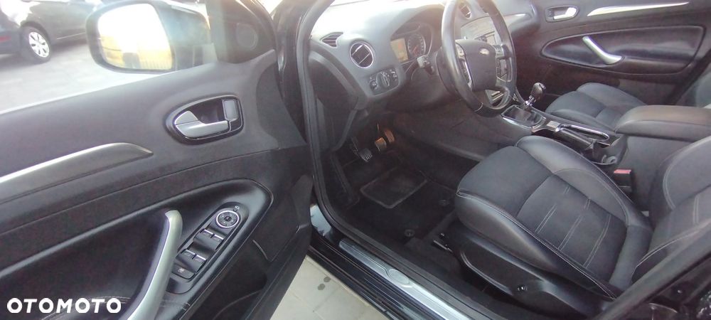 Ford Mondeo - 14