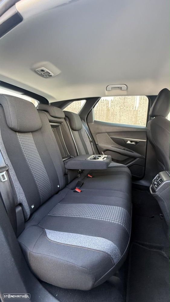 Peugeot 3008 1.5 BlueHDi Active Pack — fotografia 7