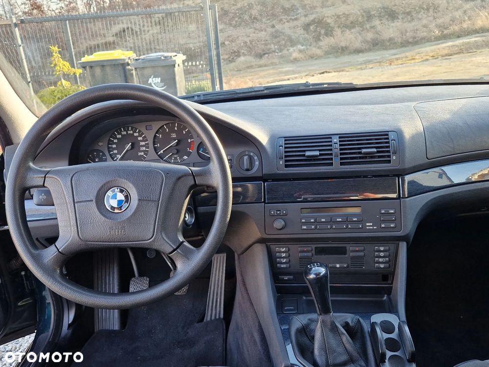 BMW Seria 5 - 11