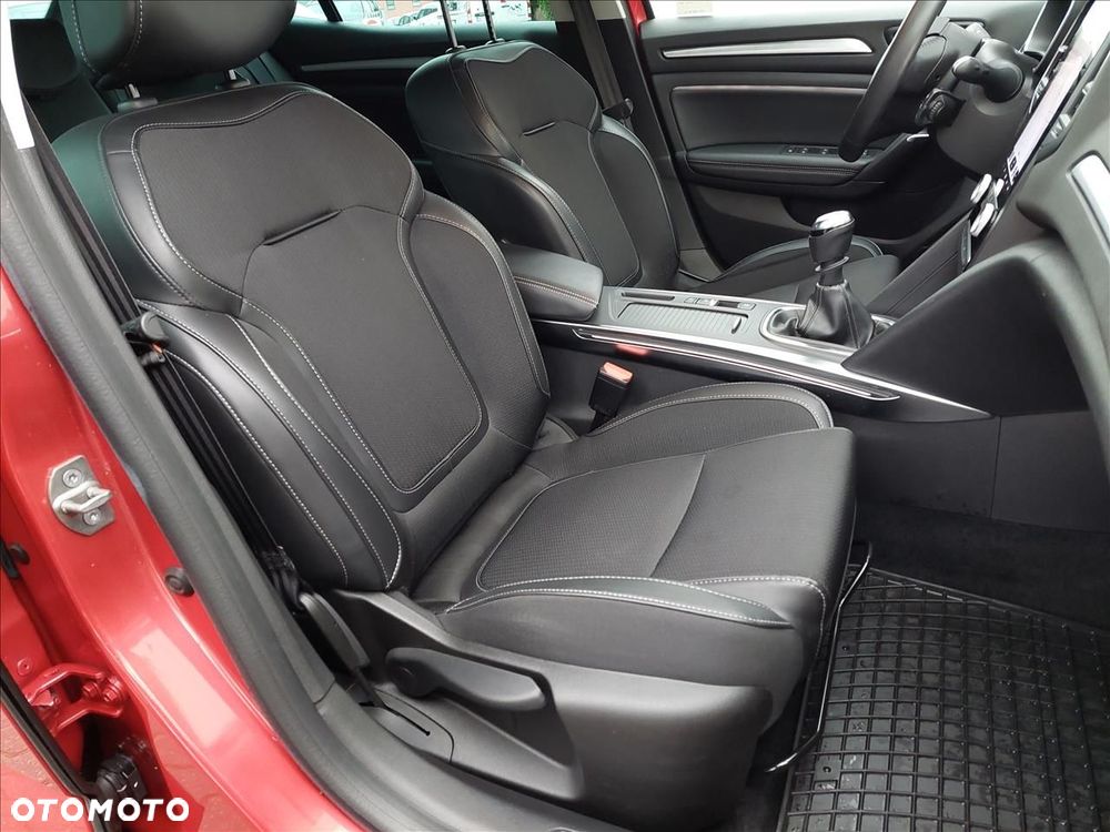 Renault Megane 1.3 TCe FAP Techno - 8