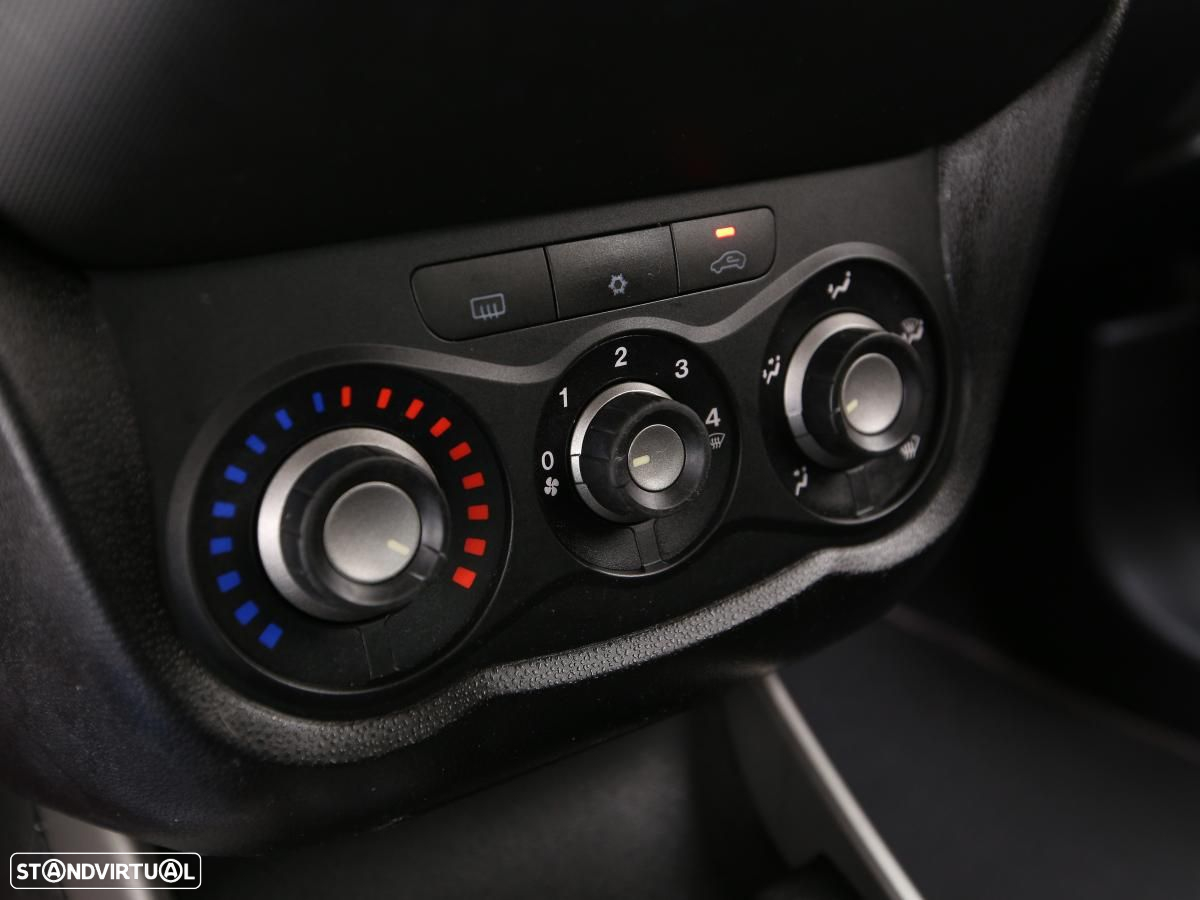 Alfa Romeo MiTo - 17