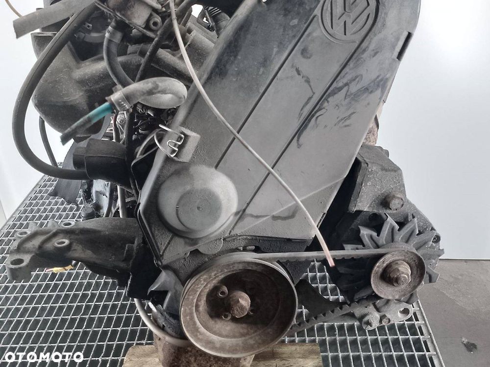 SILNIK KOMPLETNY+ SKRZYNIA BIEGÓW VW GOLF II 1.3 - 7