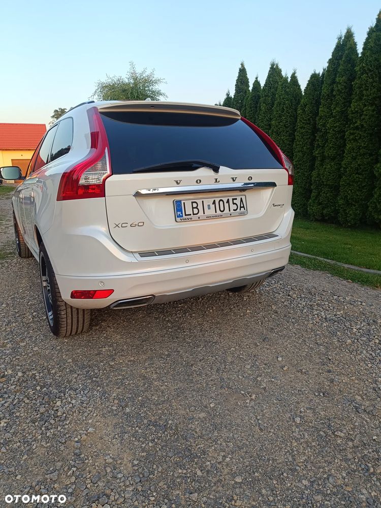 Volvo XC 60 - 4