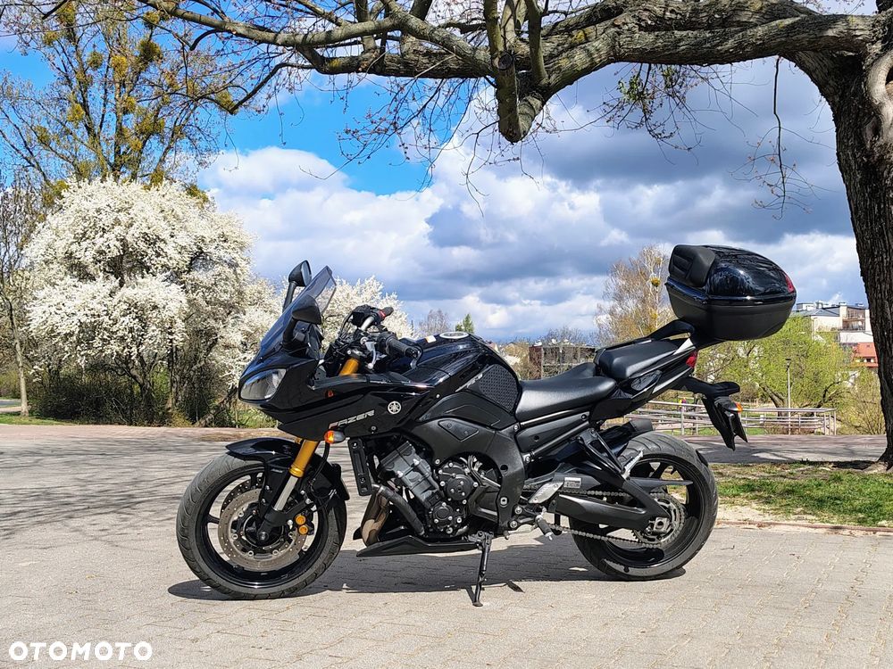Yamaha FZ8 - 12