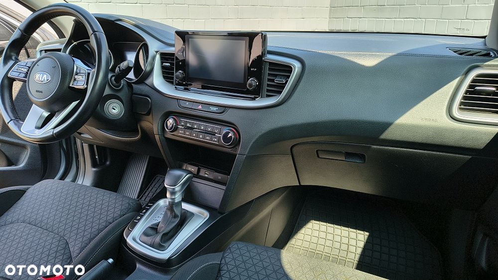 Kia Ceed 1.5 T-GDI M DCT - 21