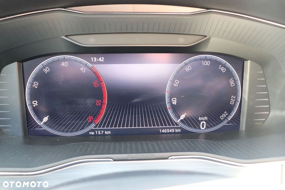 Skoda Superb 2.0 TDI Ambition DSG7 - 23