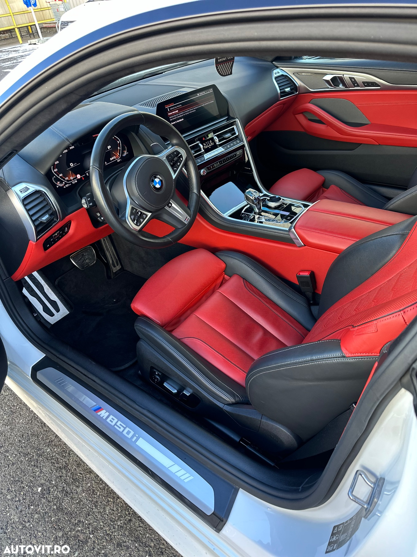 BMW M8 M850i xDrive - 3