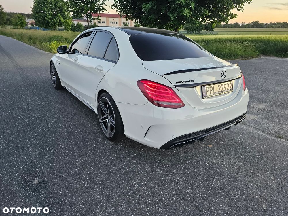 Mercedes-Benz Klasa C AMG 63 S AMG Speedshift 7G-MCT - 3