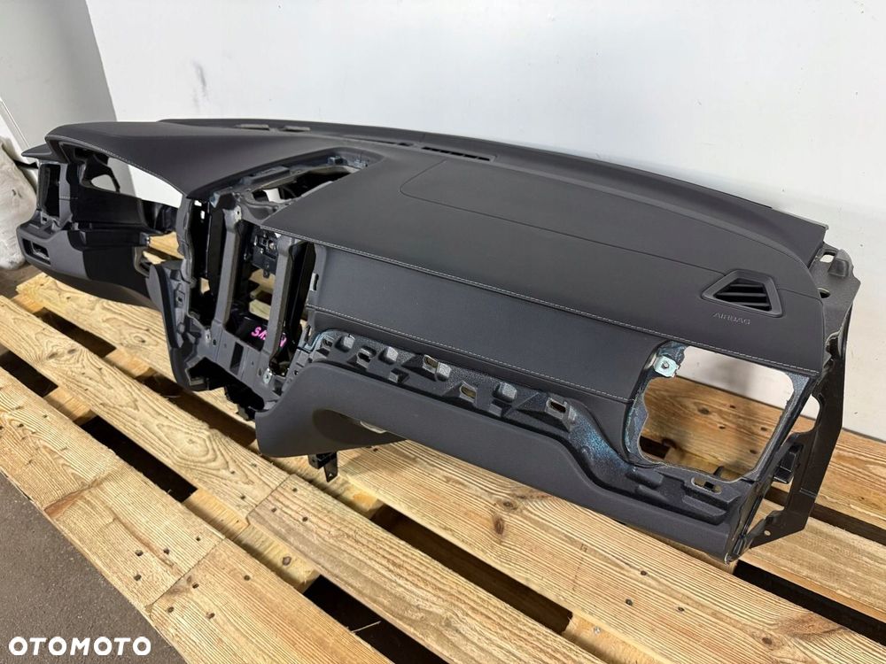 DESKA ROZDZIELCZA KONSOLA VOLVO XC60 XC-60 II 2 SKORA ORYGINALNA CAŁA - 3