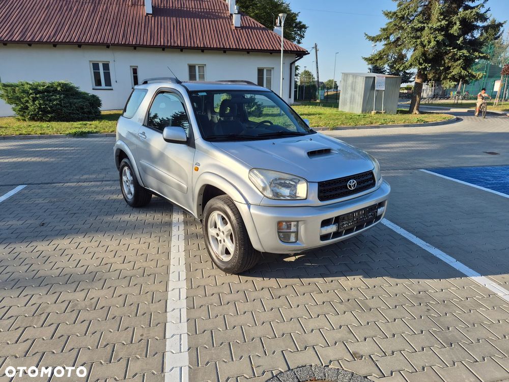 Toyota RAV4 D-4D 4x4 Sol - 11