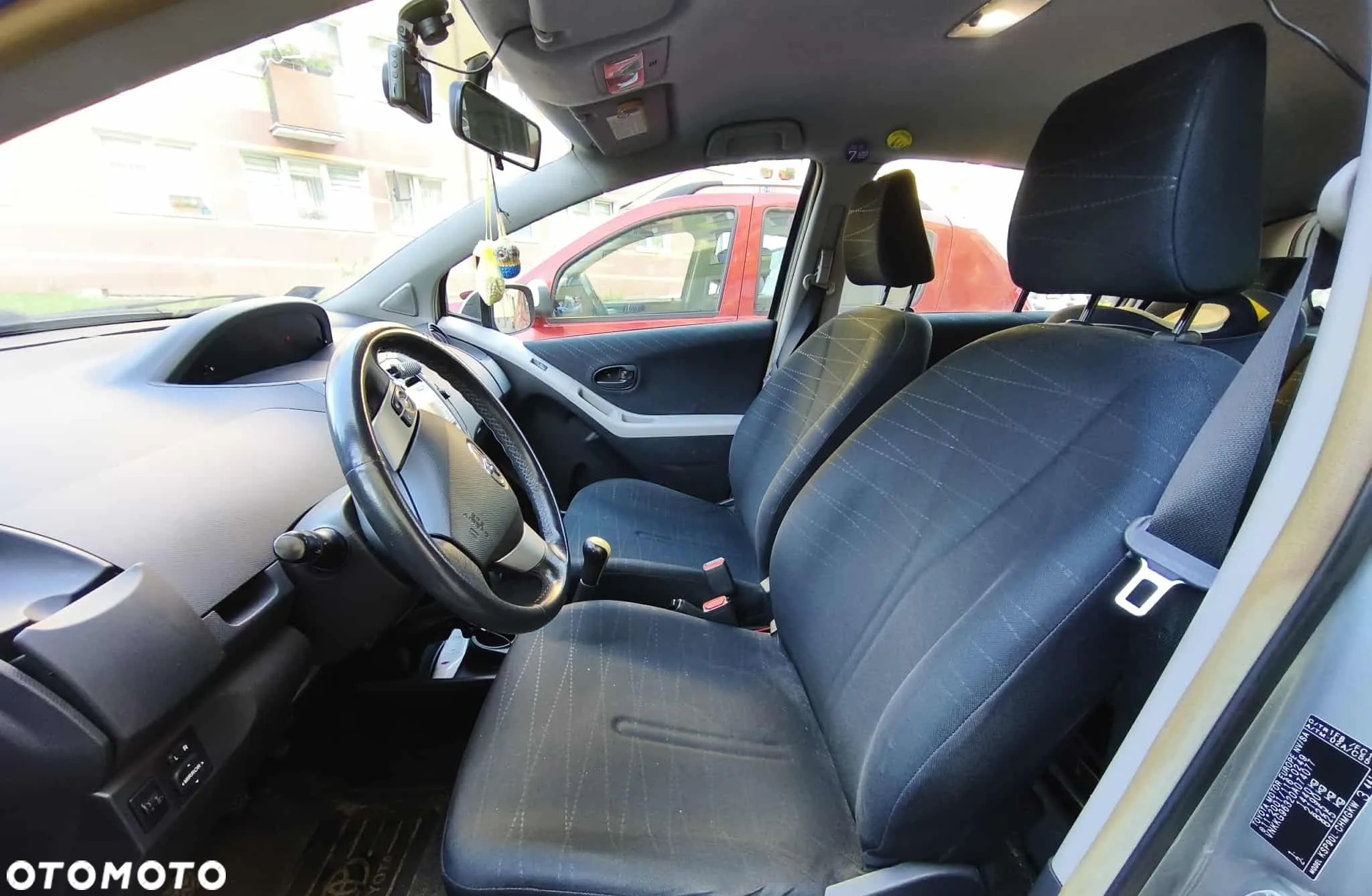 Toyota Yaris 1.0 Luna A/C - 2