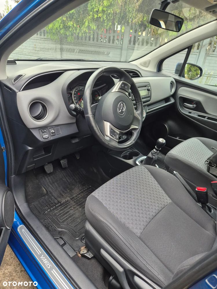 Toyota Yaris 1.33 Premium - 16