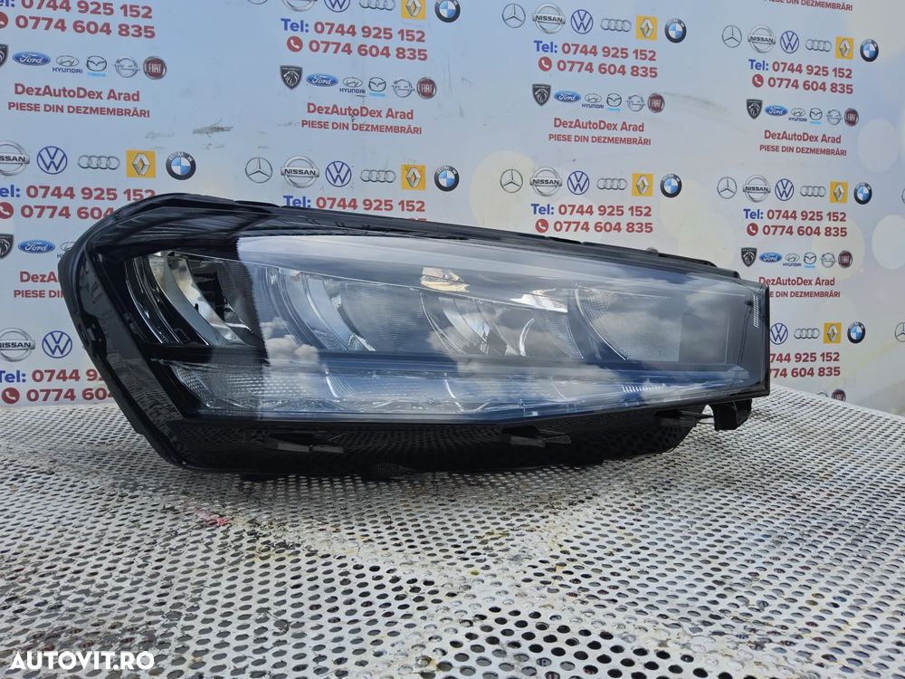 Far dreapta Led Skoda Fabia 4 cod 6vb941016 cu un foarte mic defect - 1