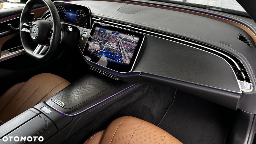 Mercedes-Benz Klasa E 220 d mHEV 4-Matic AMG 9G-Tronic - 26