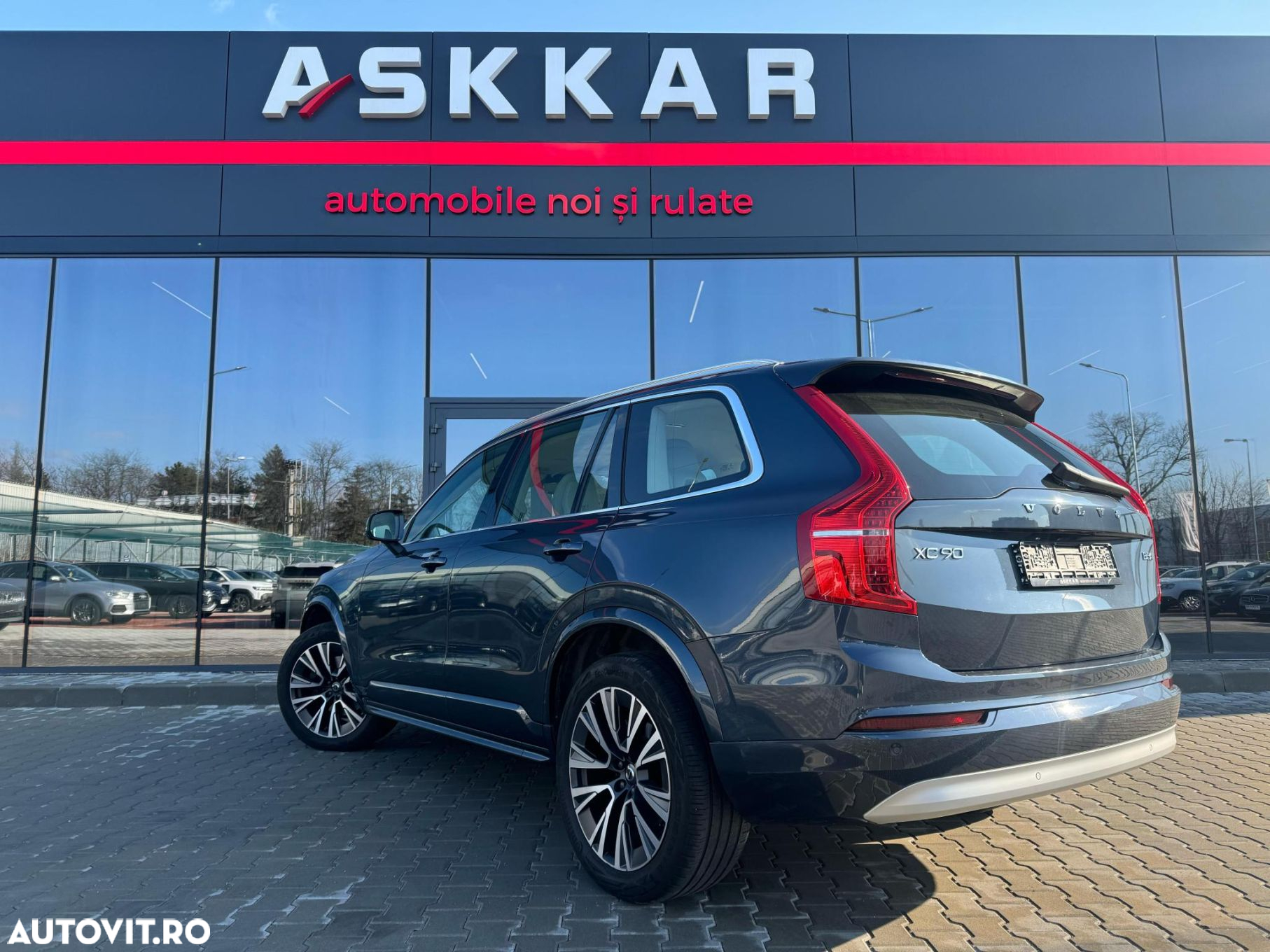 Volvo XC 90 B5 D AWD Geartronic Momentum Pro - 8