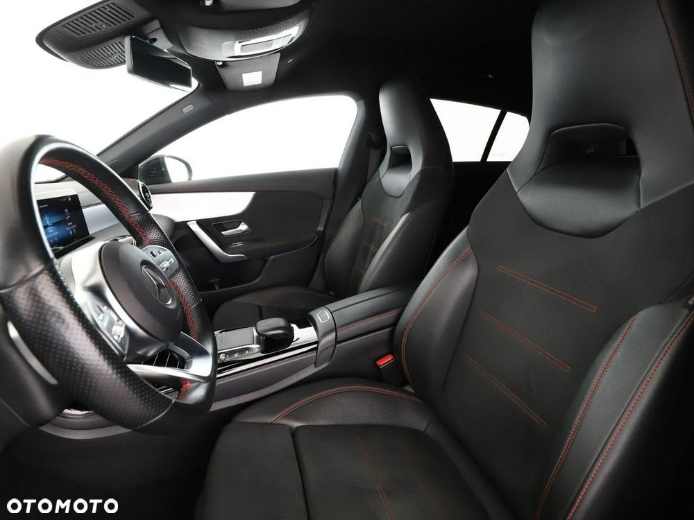 Mercedes-Benz CLA 250 e PHEV AMG Line 8G-DCT - 14