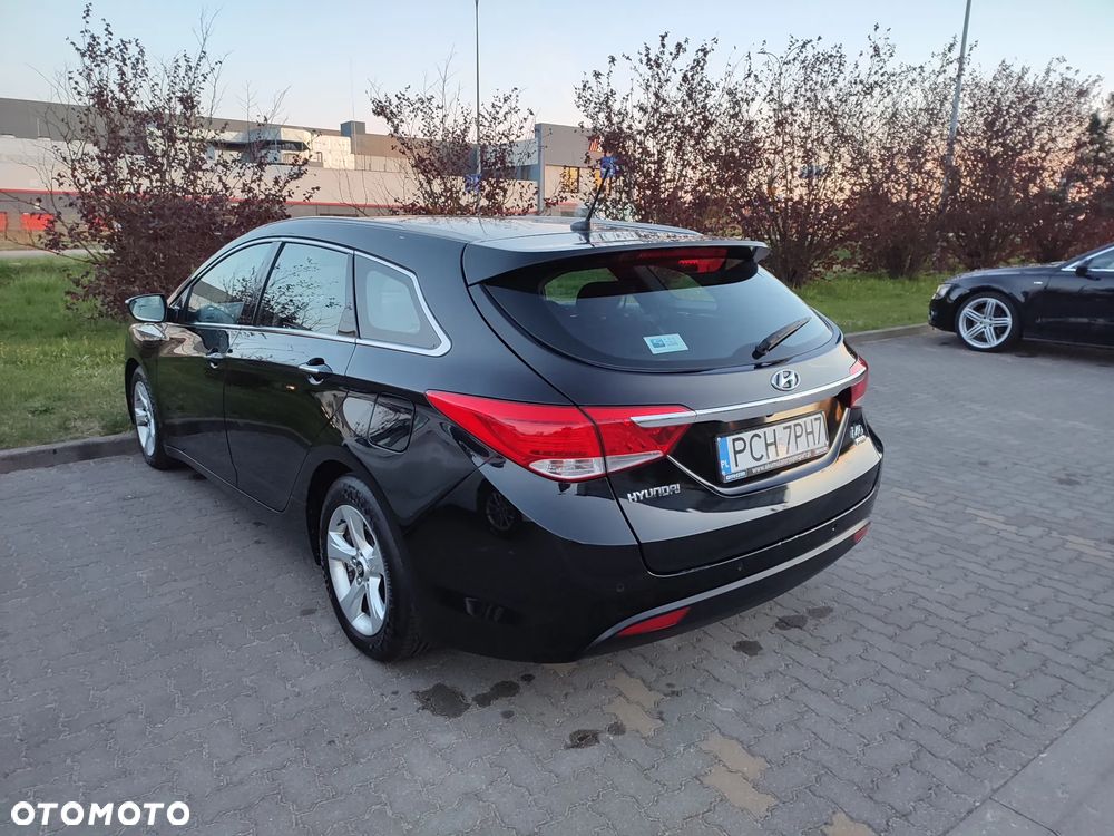 Hyundai i40 Kombi 1.7 CRDi DCT Premium - 8