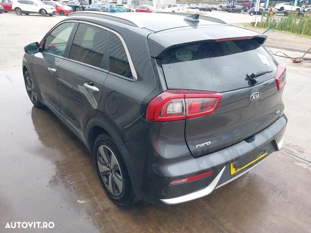 Dezmembrez Kia Niro DE [2016 - 2020] Hatchback 1.6 GDI (146 hp) - 4