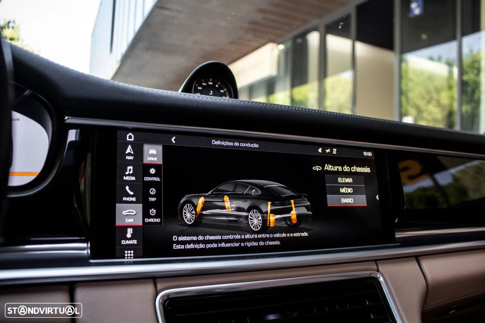 Porsche Panamera 4 E-Hybrid - 44