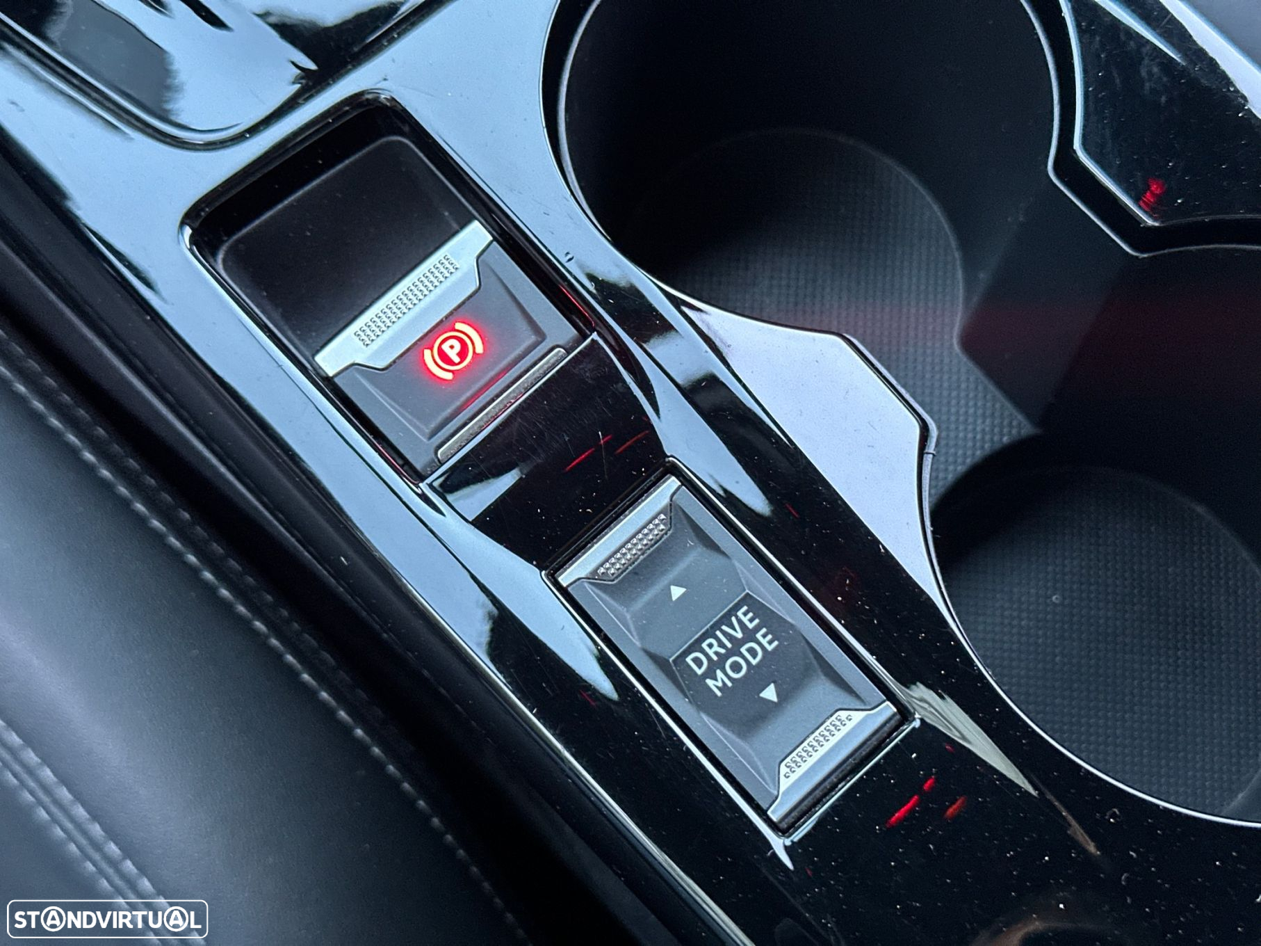 Peugeot e-2008 50 kWh GT Line - 41