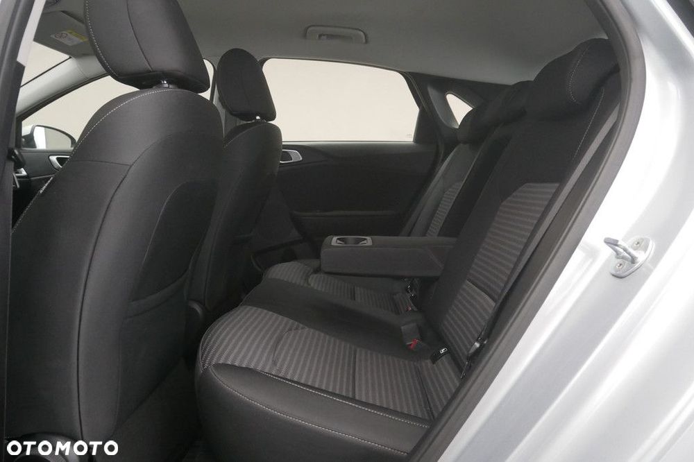 Kia Ceed 1.5 T-GDI M - 15