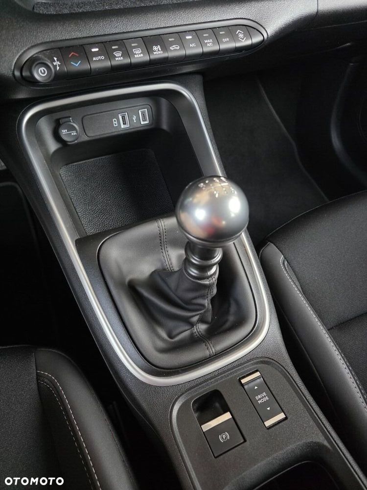 Jeep Avenger 1.2 GSE T3 Altitude FWD - 13